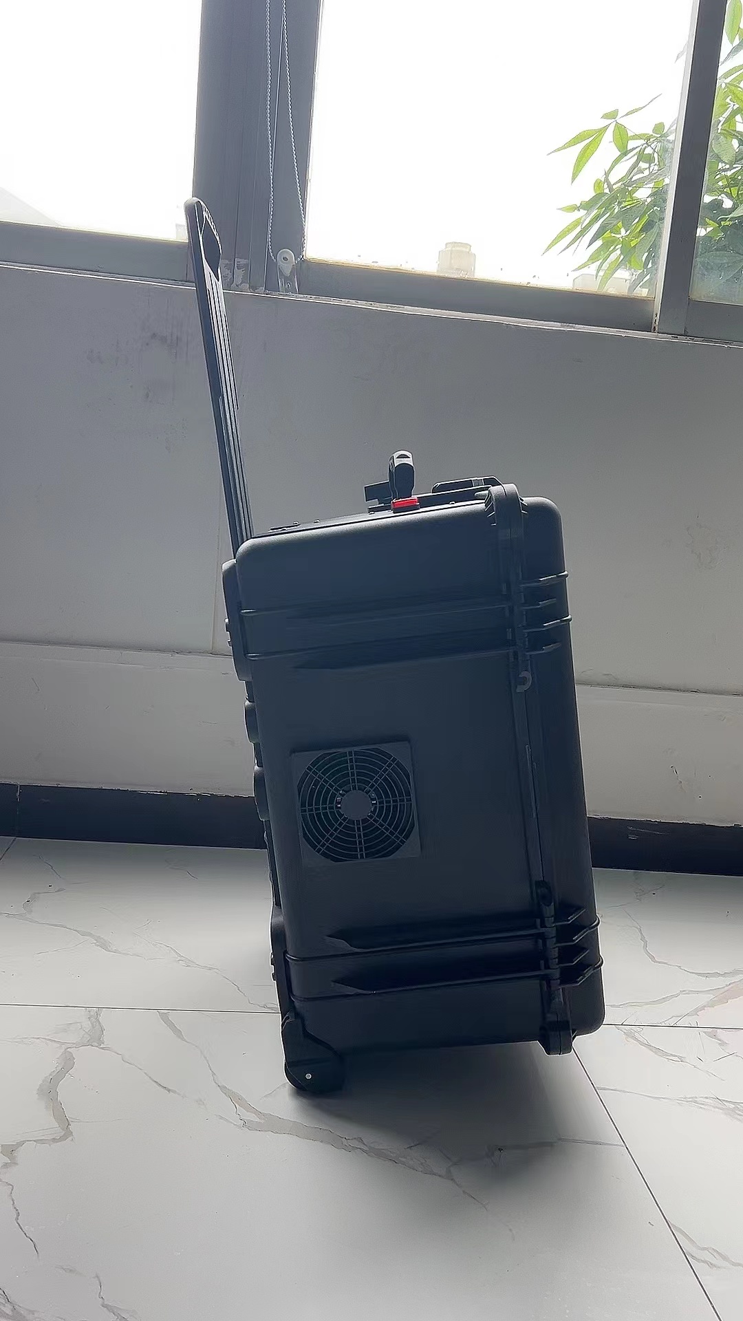 汉川手拉箱型移动通信干扰器